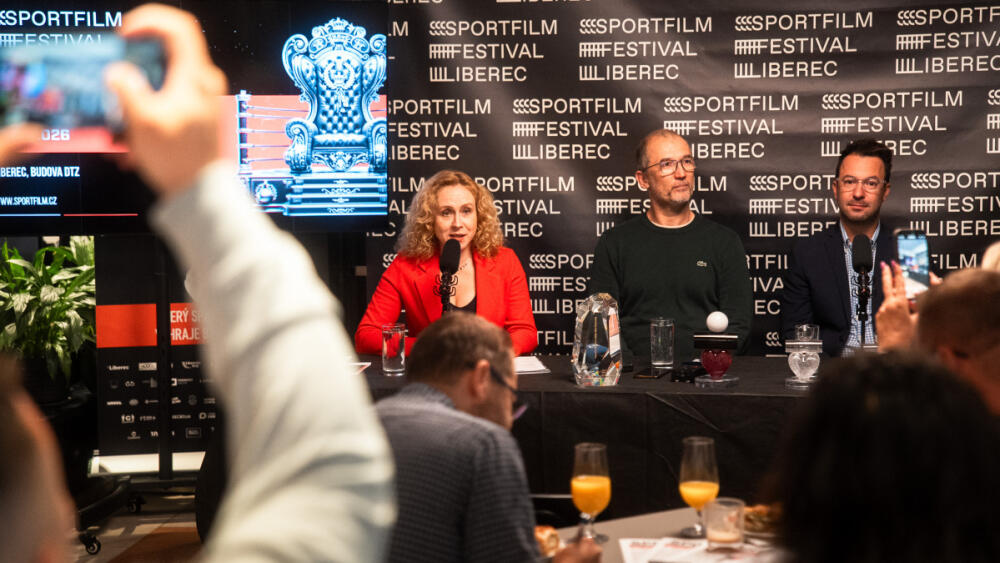 Zleva: Renata Balašová (ředitelka), Adolf Zika (režisér,člen poroty), Pavel Skořepa (šéfredaktor Prima Sport)